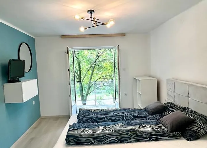 Ide Menjuenk! Apartment Siofok